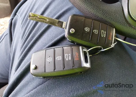 2016 Kia Optima Lx from USA, damaged, VIN 5XXGT4L39GG106684